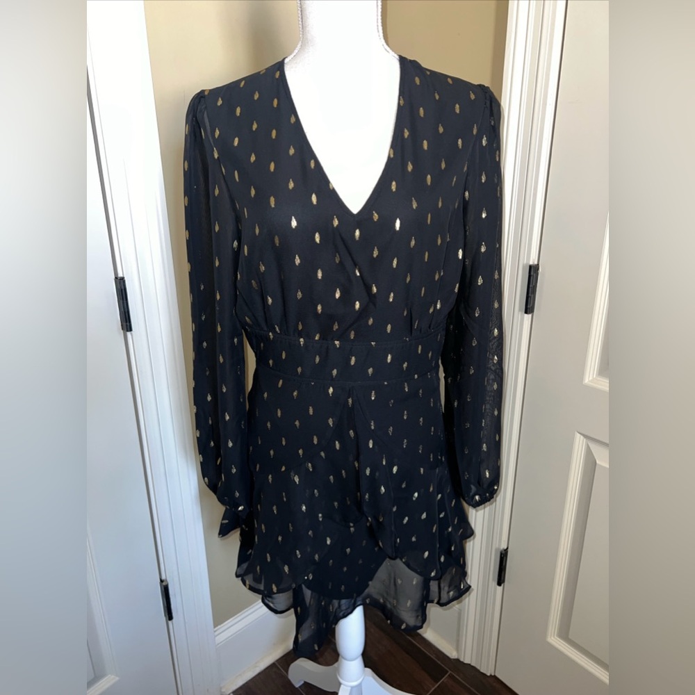 Free Generation LA Dress Size M Black Gold Dotted V Neck Ruffled Flowy Boho New